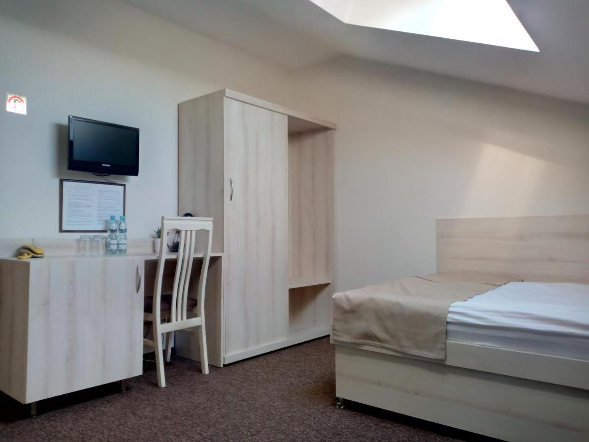 Hotel Jester Vratislav Exteriér fotografie